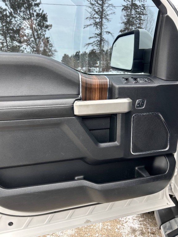 2015 Ford F-150 Image 20