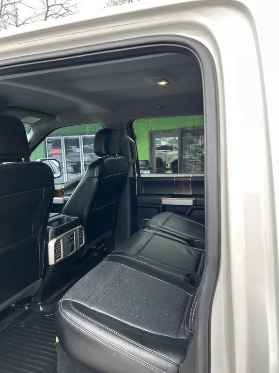 2015 Ford F-150 Image 21