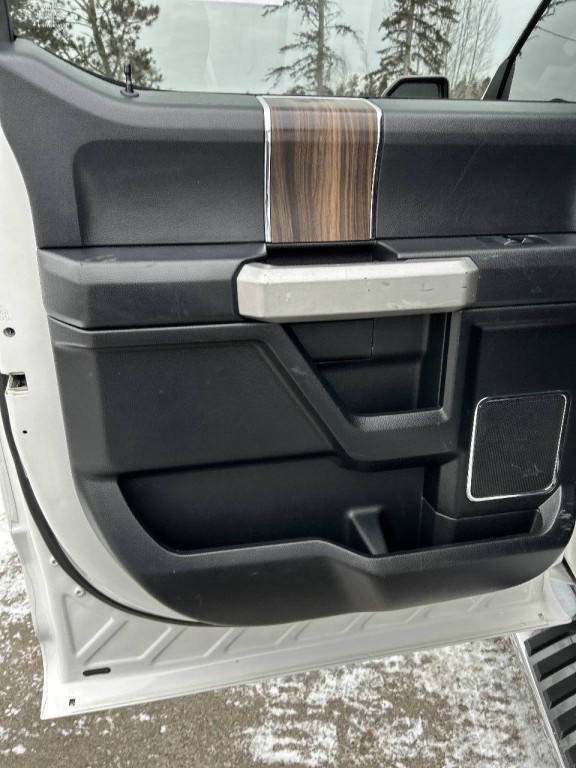 2015 Ford F-150 Image 22