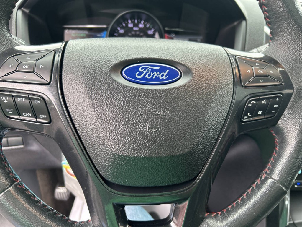 2018 Ford Explorer Image 17