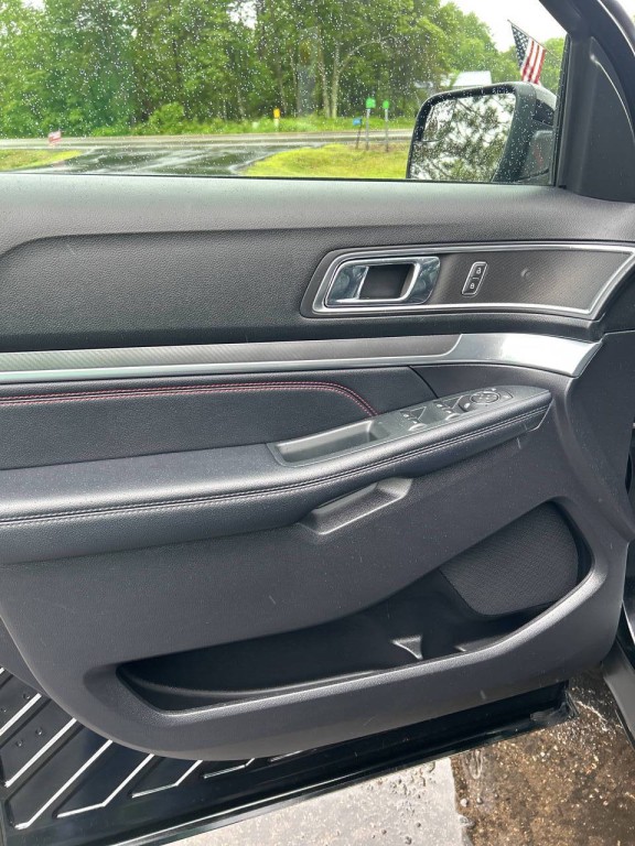 2018 Ford Explorer Image 18