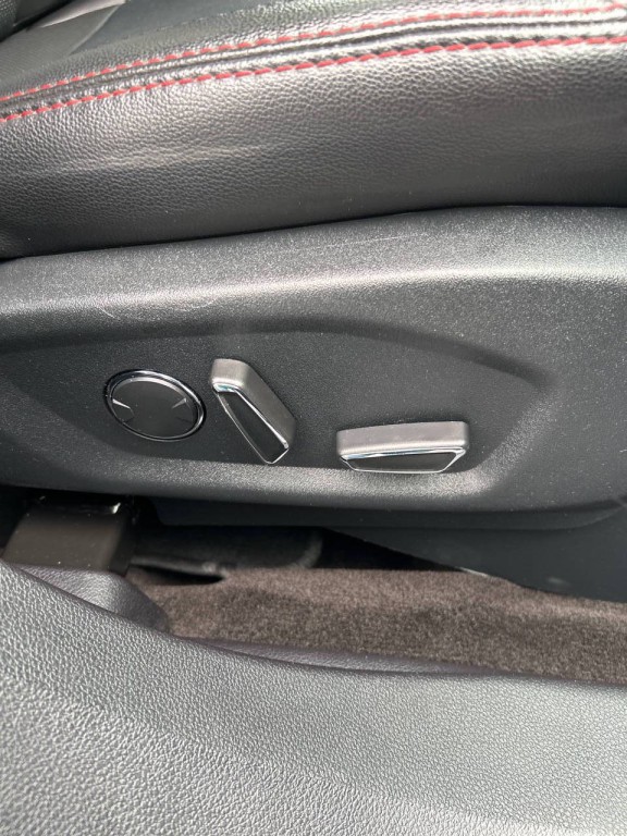 2018 Ford Explorer Image 25