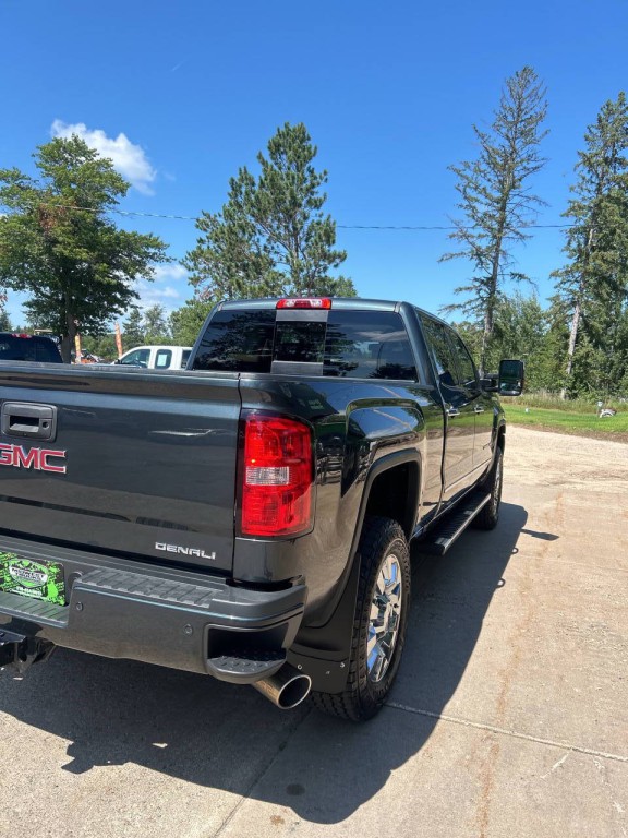 2017 GMC Sierra 2500 Image 6