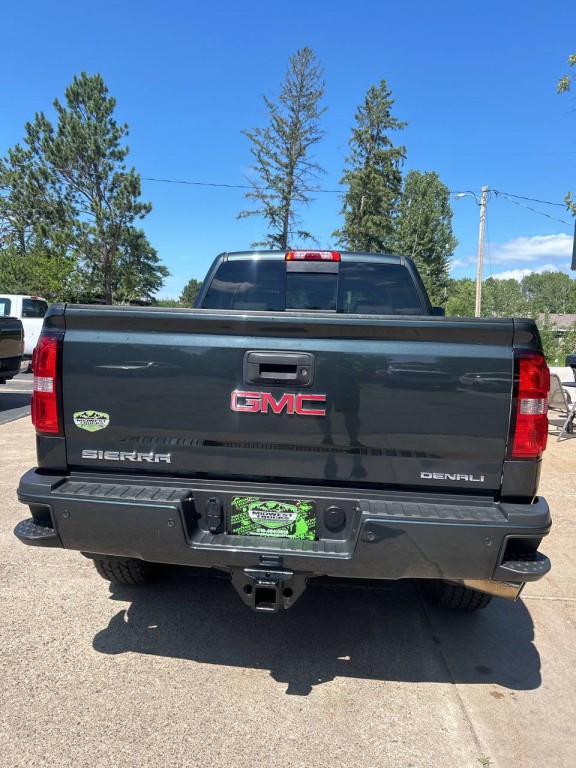 2017 GMC Sierra 2500 Image 8