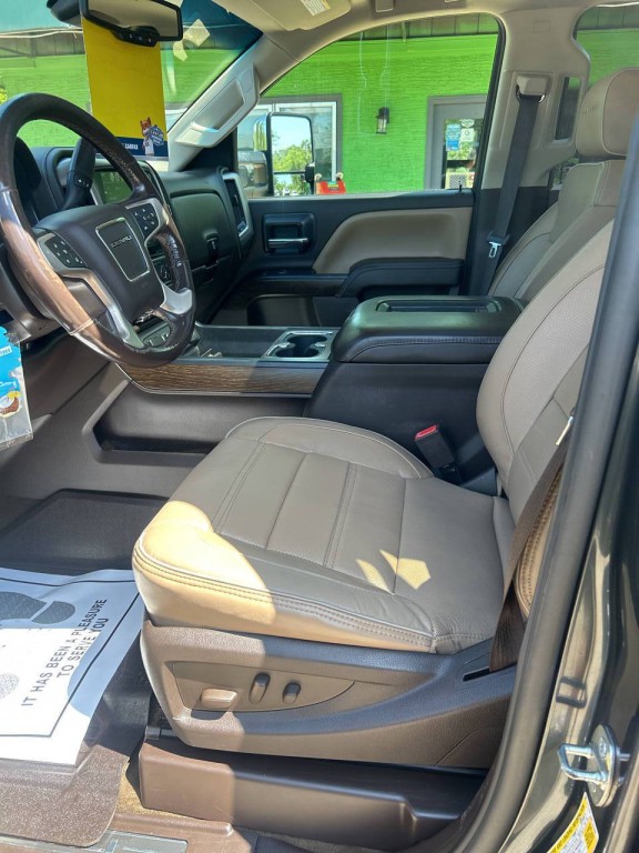 2017 GMC Sierra 2500 Image 9
