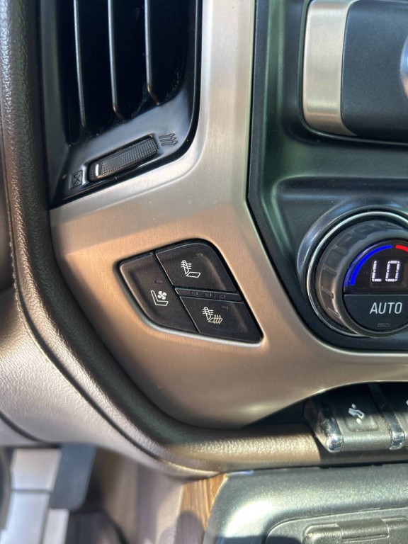 2017 GMC Sierra 2500 Image 16