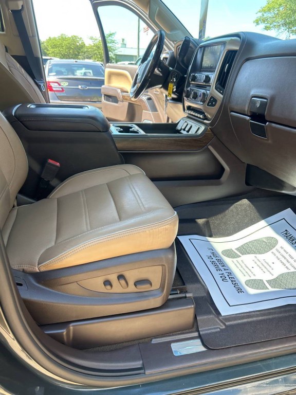 2017 GMC Sierra 2500 Image 25