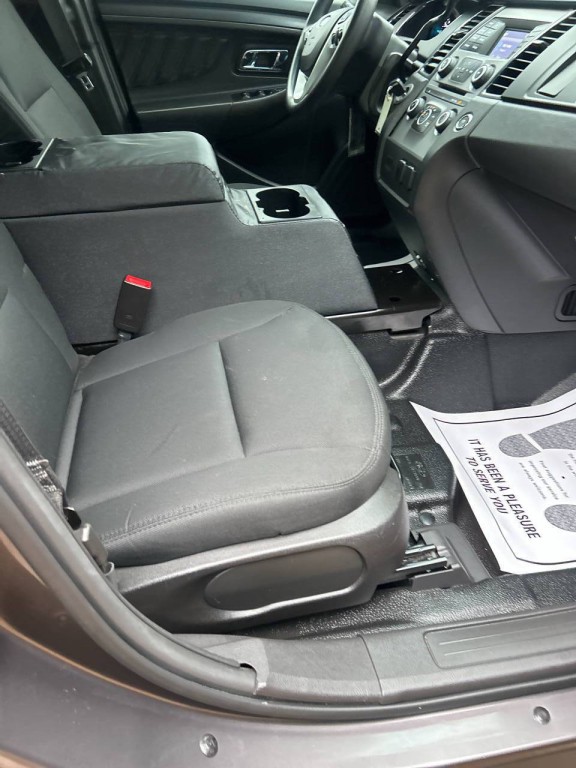 2017 Ford Taurus Image 19