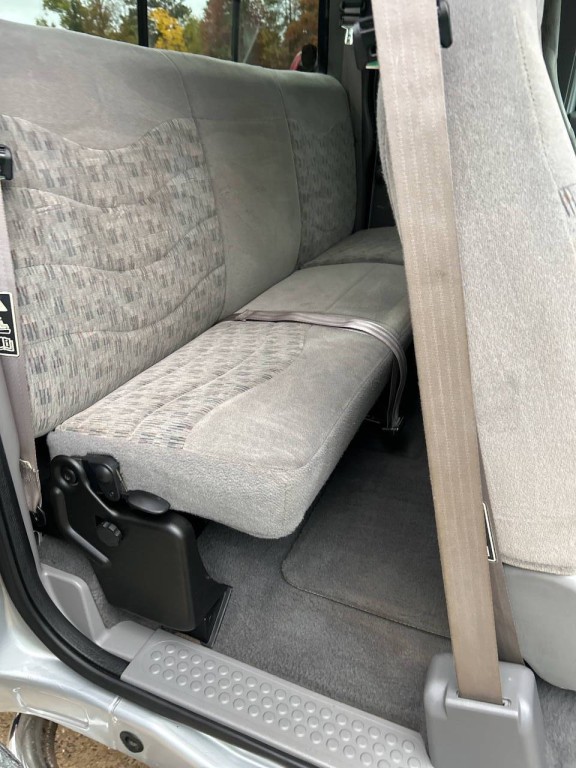 2000 Ford F-350 Image 24