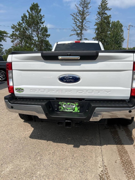 2017 Ford F-350 Image 8