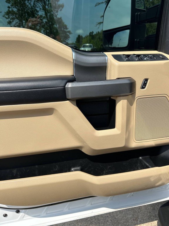 2017 Ford F-350 Image 20