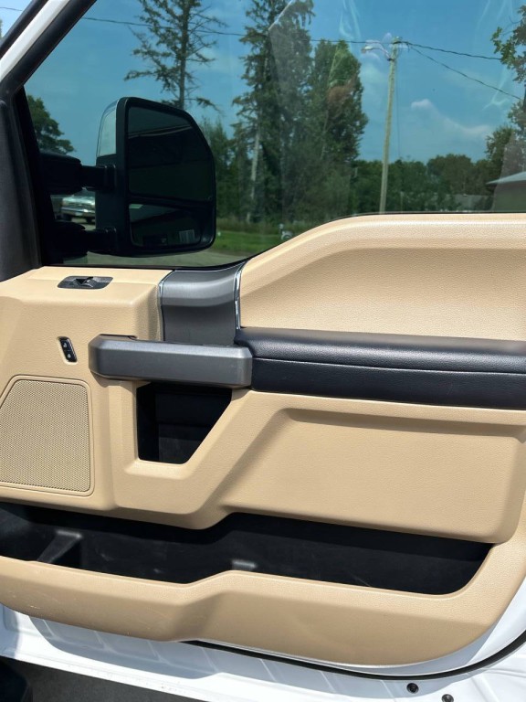 2017 Ford F-350 Image 26