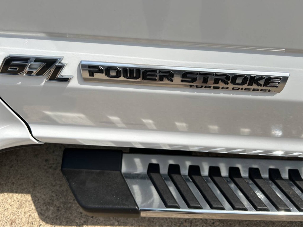 2017 Ford F-350 Image 38