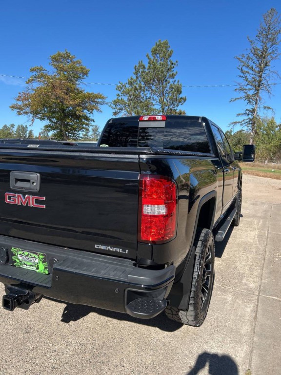 2015 GMC Sierra 2500 Image 6