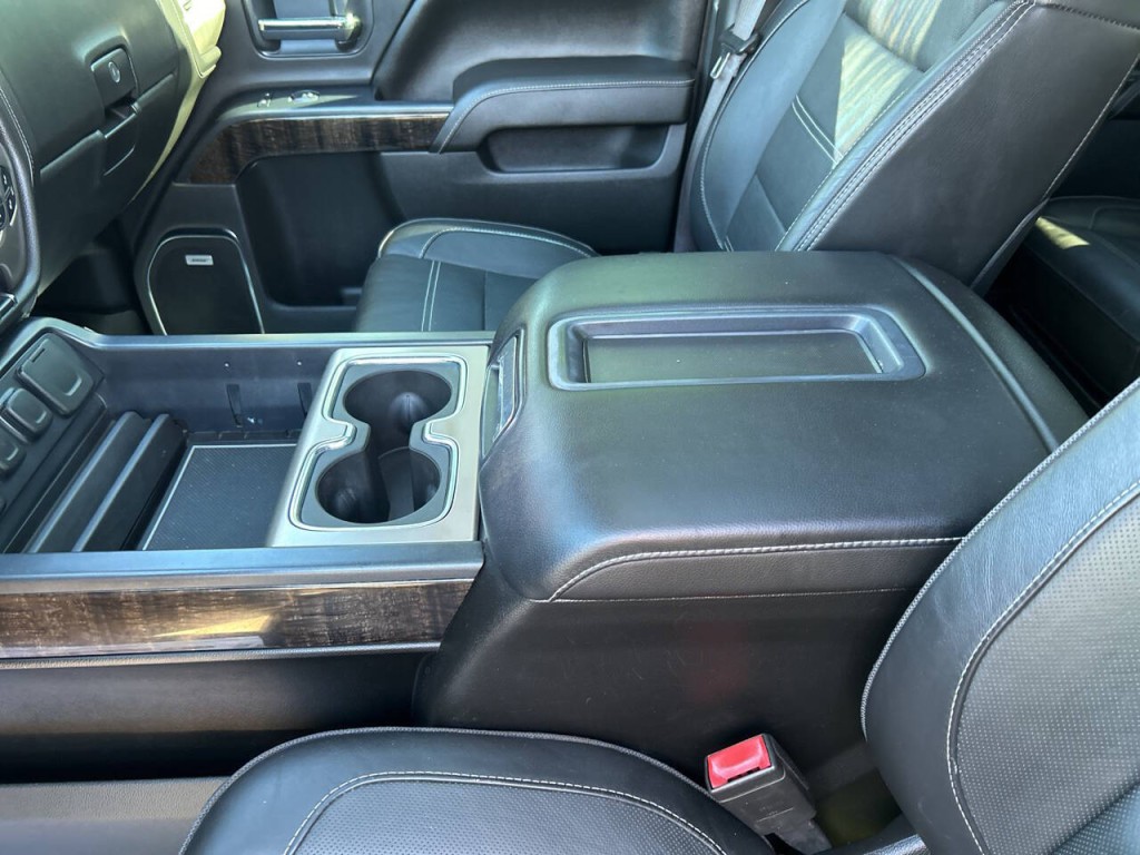 2015 GMC Sierra 2500 Image 12