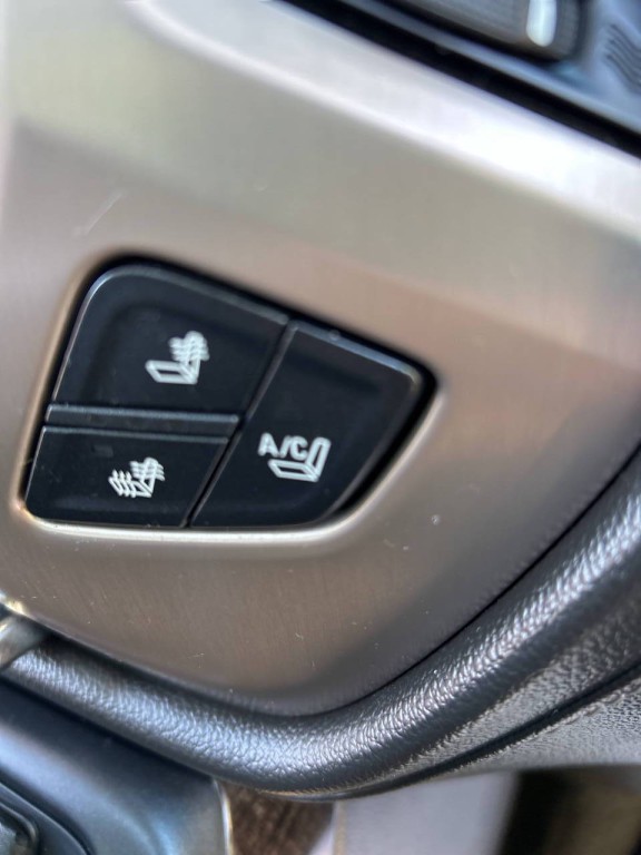2015 GMC Sierra 2500 Image 27