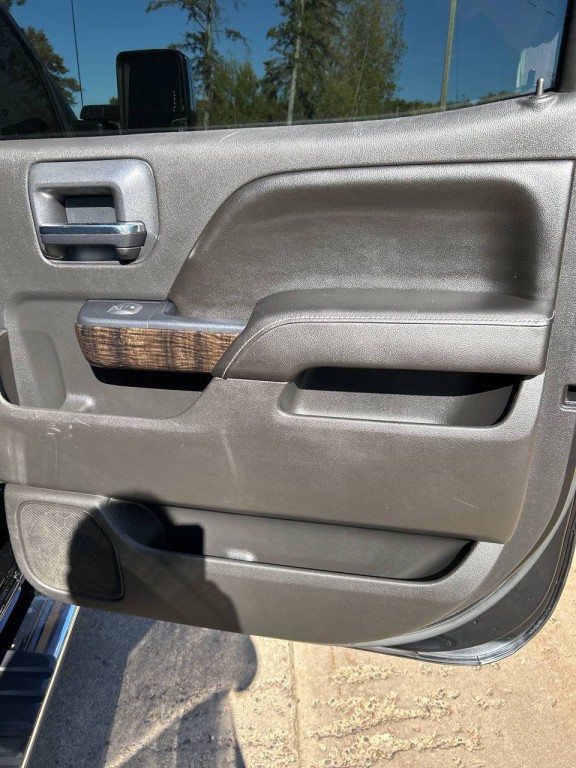 2015 GMC Sierra 2500 Image 31