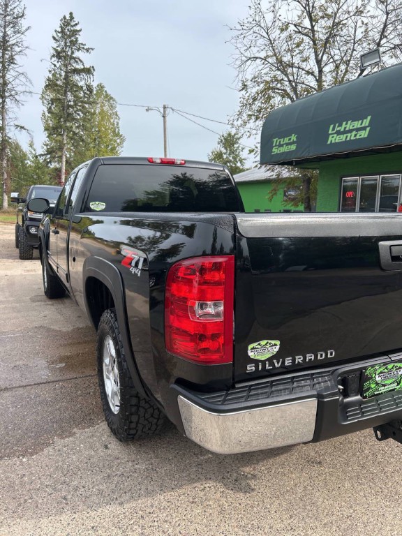 2009 Chevrolet Silverado 1500 Image 3