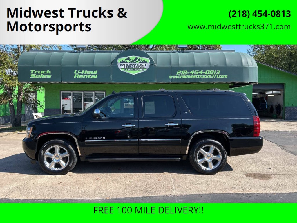2013 Chevrolet Suburban Image 1