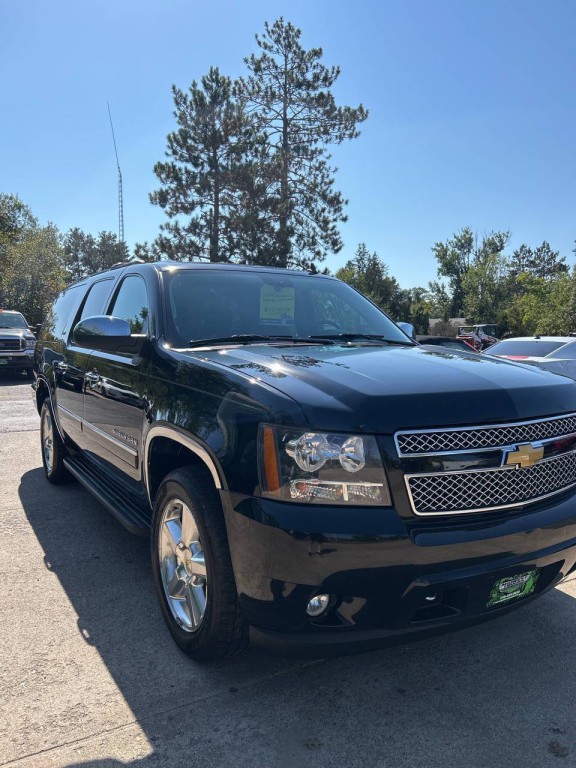 2013 Chevrolet Suburban Image 5