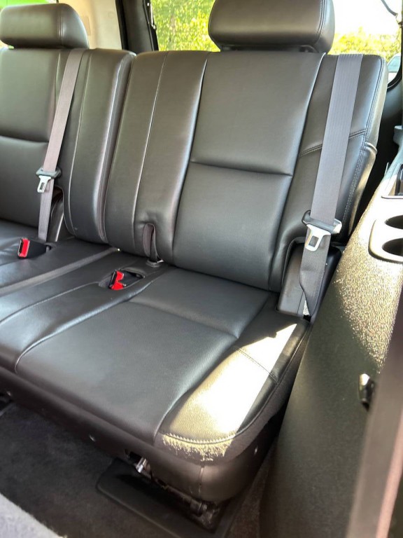 2013 Chevrolet Suburban Image 24