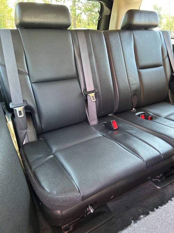 2013 Chevrolet Suburban Image 33