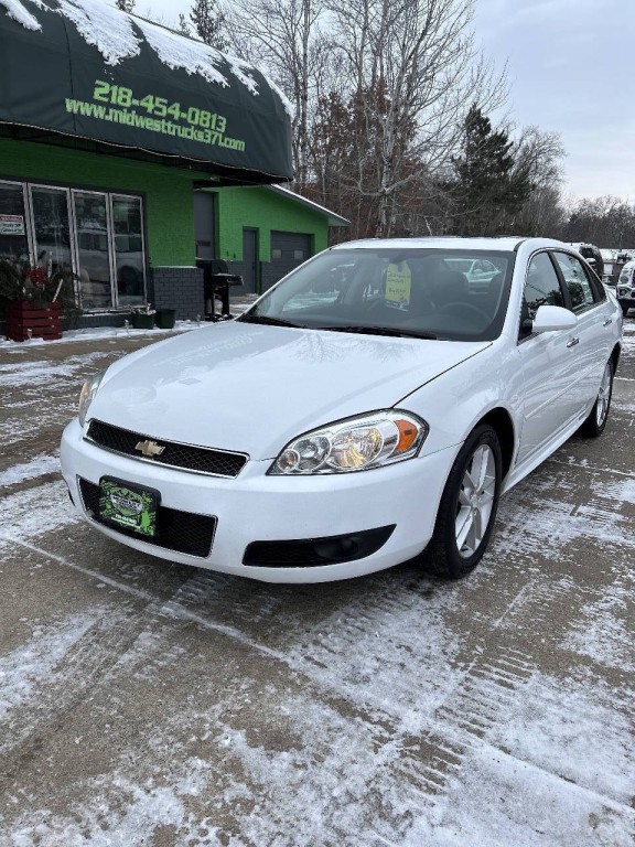 2015 Chevrolet Impala Image 2