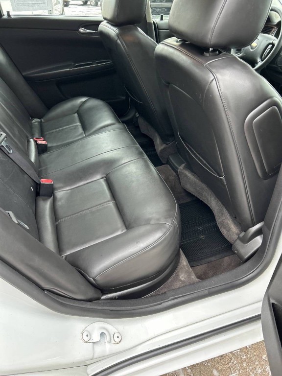2015 Chevrolet Impala Image 23