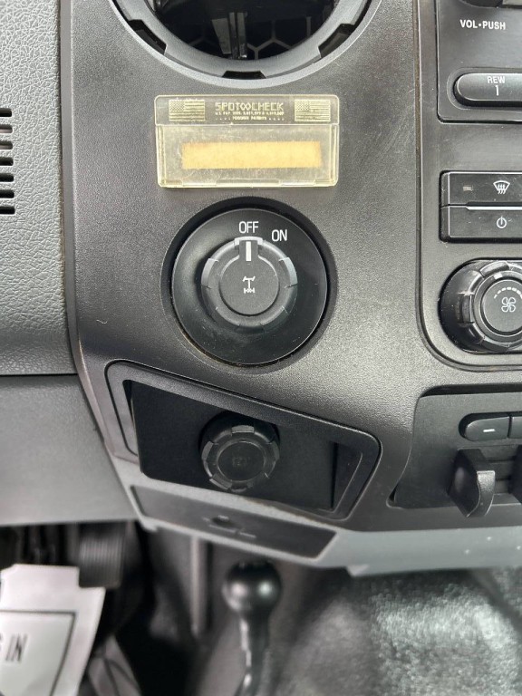 2011 Ford F-350 Image 12