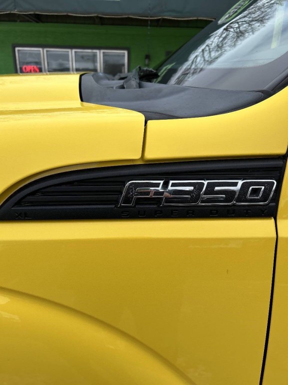 2011 Ford F-350 Image 33