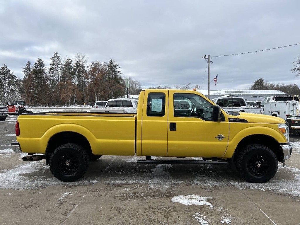 2011 Ford F-350 Image 4