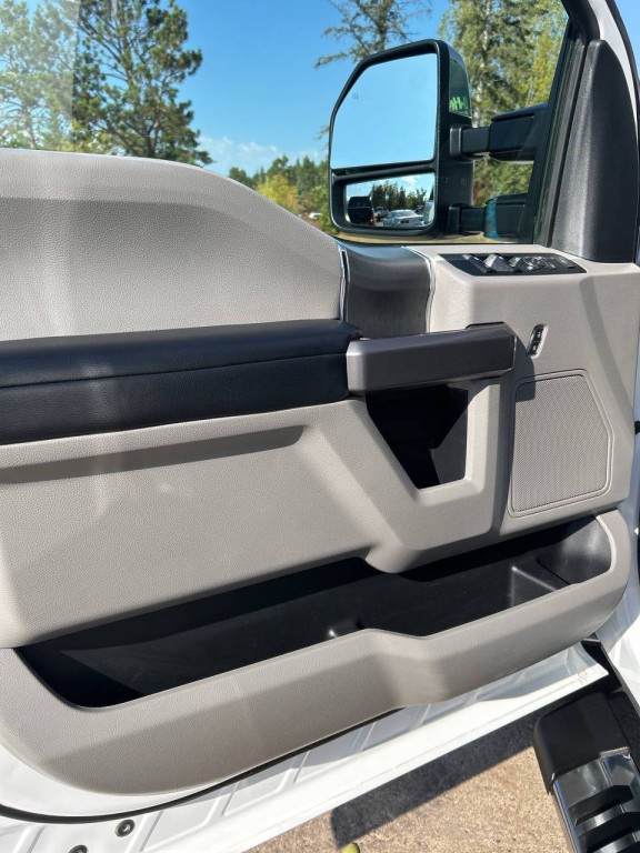 2019 Ford F-350 Image 21