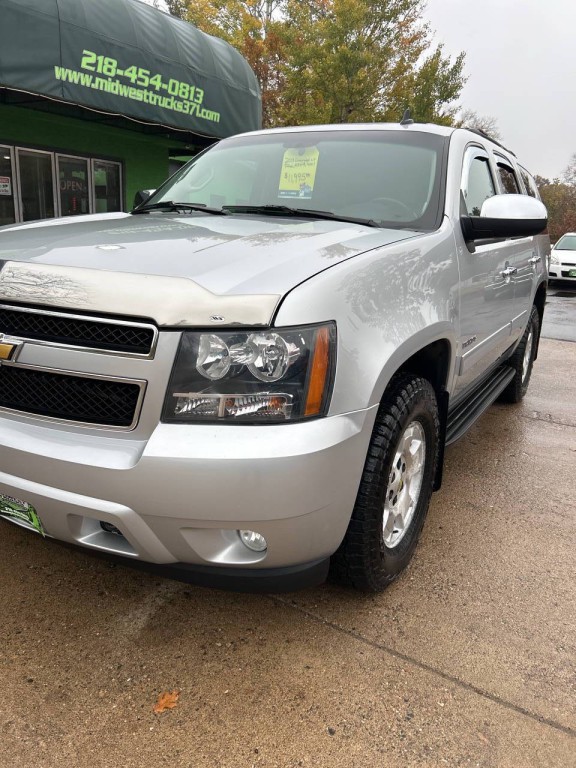 2013 Chevrolet Tahoe Image 2