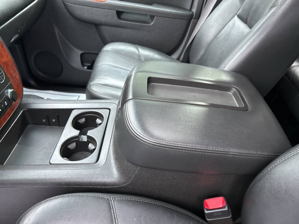 2013 Chevrolet Tahoe Image 12