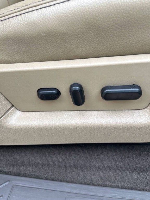 2010 Ford F-150 Image 24