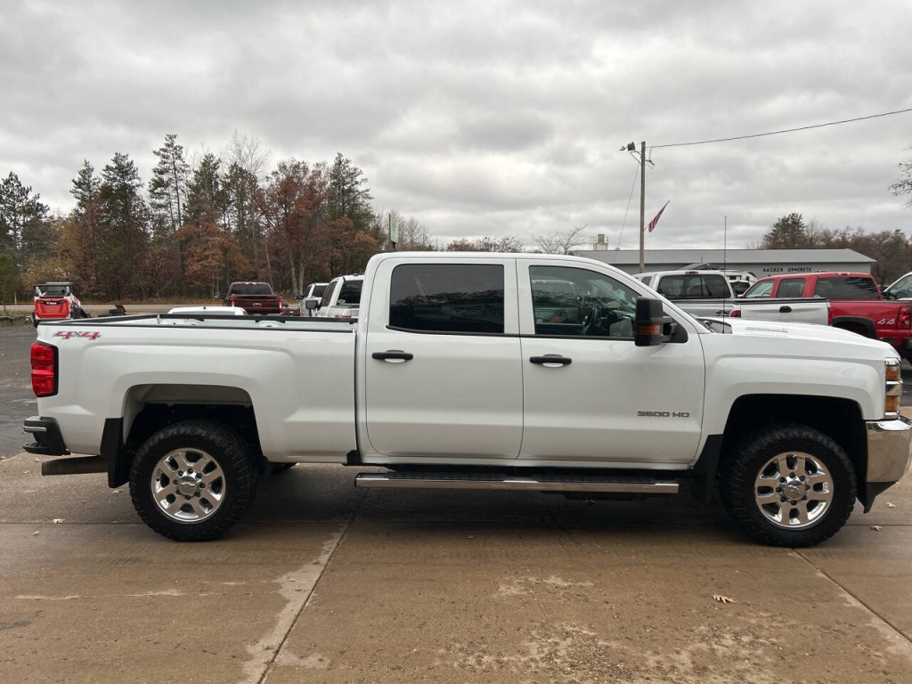 2017 Chevrolet Silverado 1500 Image 4