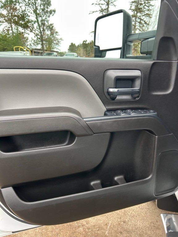 2017 Chevrolet Silverado 1500 Image 16