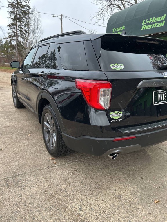 2021 Ford Explorer Image 3