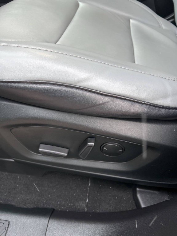 2021 Ford Explorer Image 10