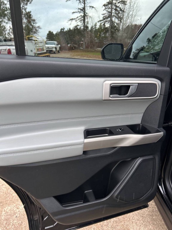 2021 Ford Explorer Image 20