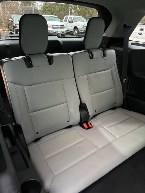 2021 Ford Explorer Image 24