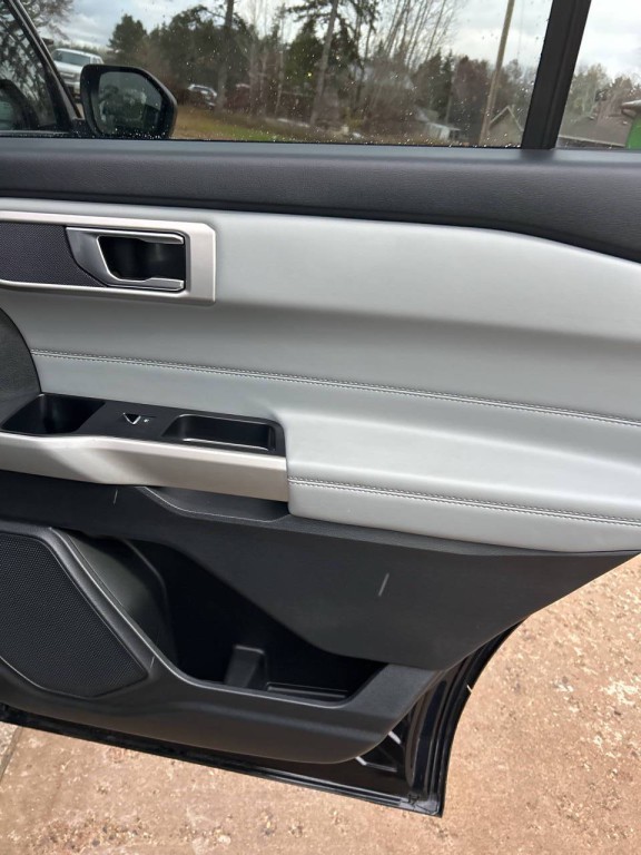 2021 Ford Explorer Image 27