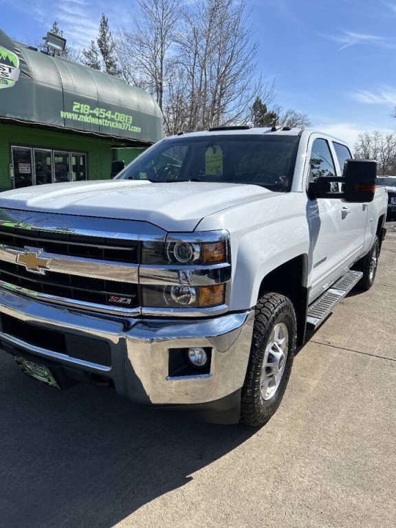 2019 Chevrolet Silverado 1500 Image 2