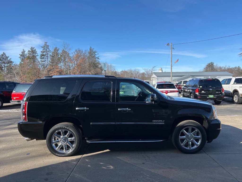 2010 GMC Yukon Image 4