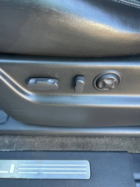 2010 GMC Yukon Image 10