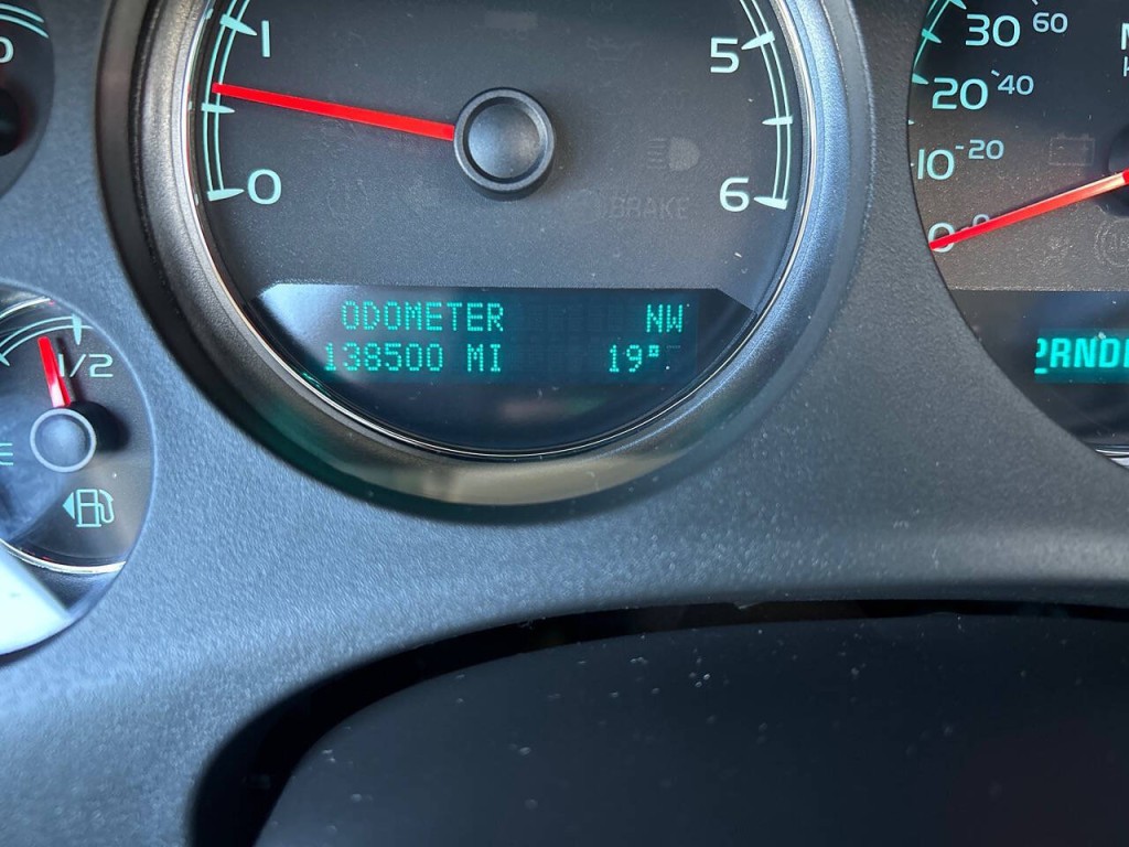 2010 GMC Yukon Image 16