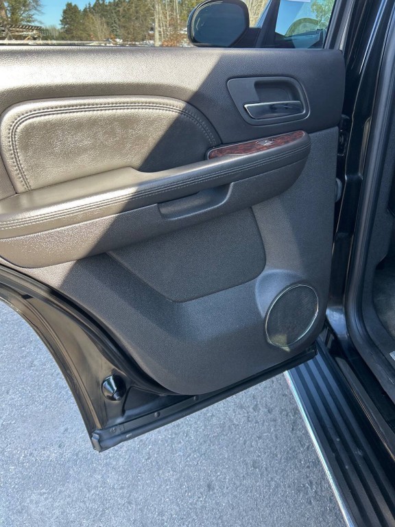 2010 GMC Yukon Image 25