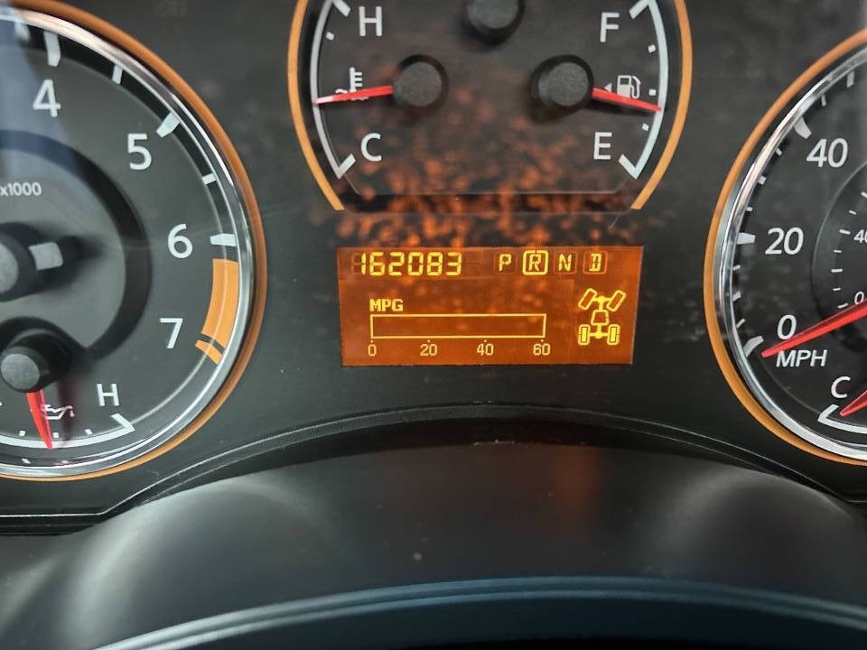 2014 Nissan Armada Image 13