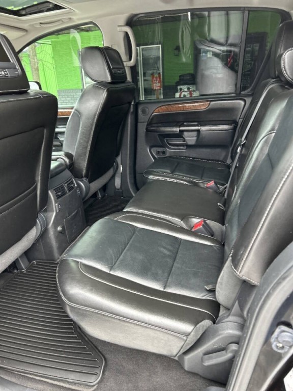 2014 Nissan Armada Image 21