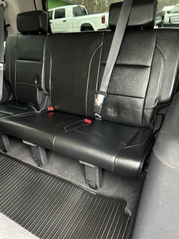 2014 Nissan Armada Image 23